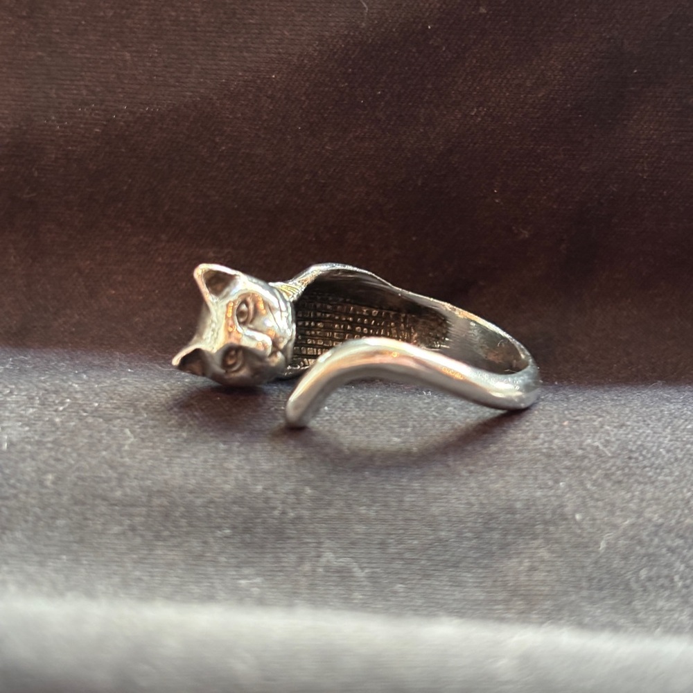 Silver Cat Ring